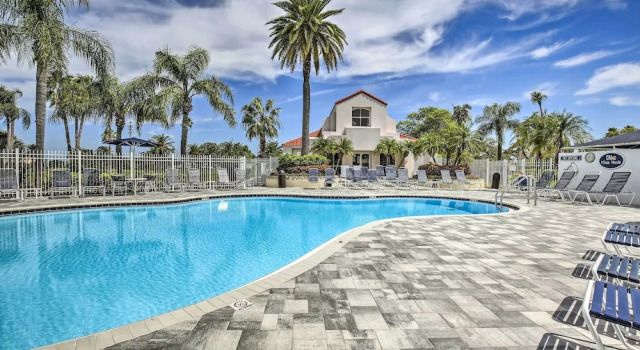 St Pete Condo w/ Patio & Pool ~ 2 Mi to Beach, Rezerwuj Apartament Apartamenty w Pinellas County, Apartament