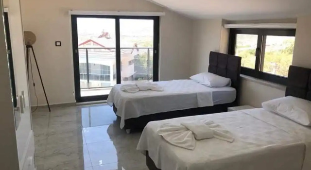 Stunning 4-bed Villa: Private Pool, Sauna & Hammam