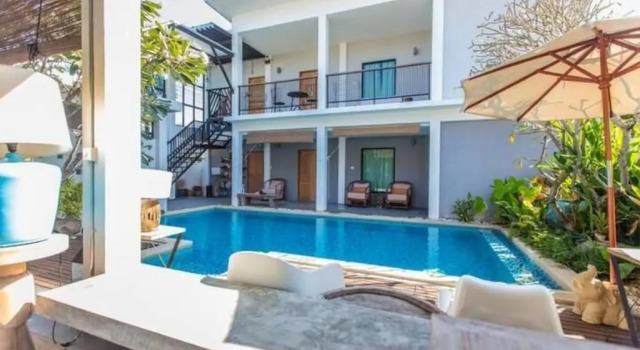 Вилла ChiangMai清迈 cozy pool Villa 8rooms
