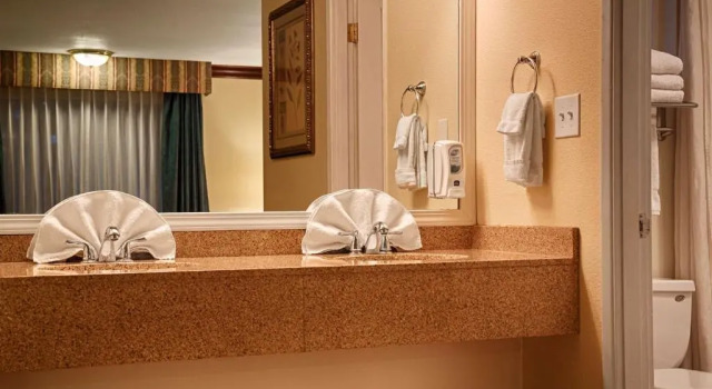 Номер Standard с балконом Best Western Garden Villa Inn