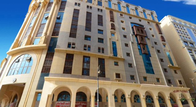 Mukhtara Al Gharbi Hotel