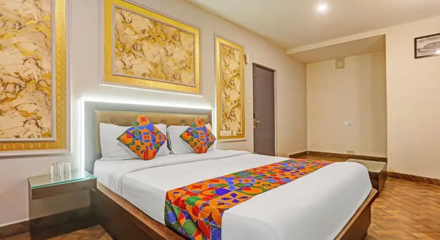 Номер Executive FabHotel Emerald Suites - Near MG Road Metro Station