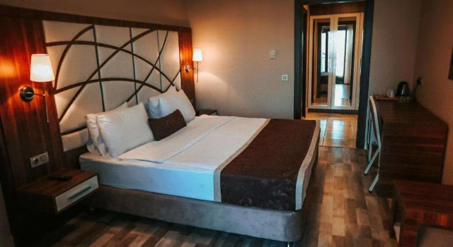 The Grand Mira Hotel