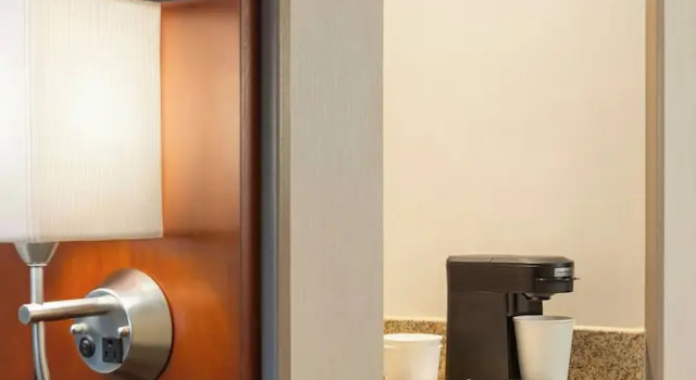 Двухместный номер Standard Courtyard by Marriott Madison West / Middleton