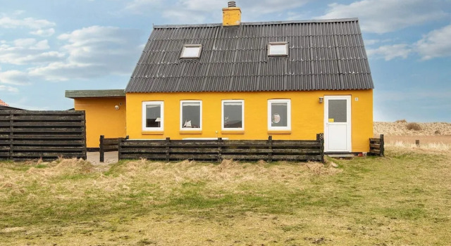 Коттедж 6 person holiday home in Harboøre