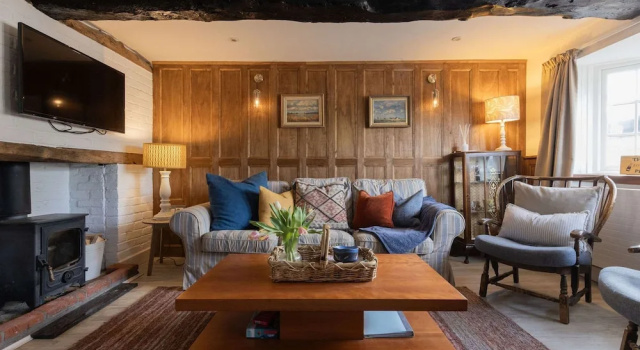 Journey s End Luxury Cottage 100m From Sea, Забронировать Дом для отпуска Отели Исторического графства Суссекса с парковкой, Парковка