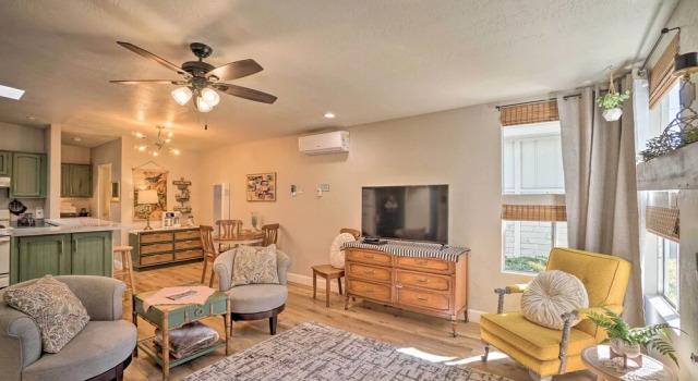 Williams Studio on Famous Route 66 With Fireplace!