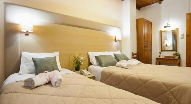Трёхместный номер Standard с панорамным видом Pan Hotel