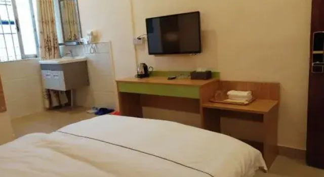 Fuyuan Apartment, Rezerwuj Apartament Hotele w Jiangmen z parkingiem, Parking