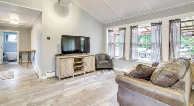 Cozy North Bend Getaway Near Dunes + Ocean!, Réserver Hôtel Reedsport Oregon