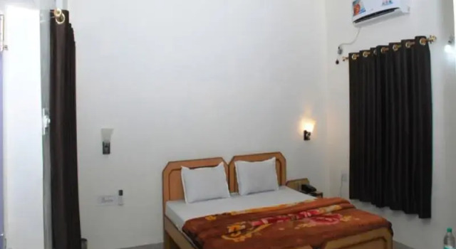 Govindam Resort, Забронировать Курортный отель Отели штата Раджастхана 3 звезды, 3*
