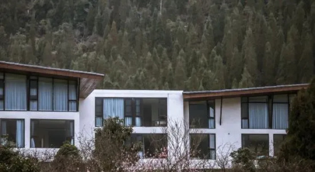 Secluded Garden, Varaa Hotelli Qianxinan Kiina