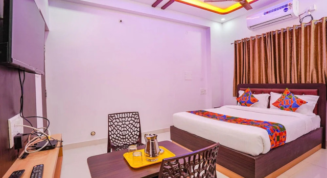 Номер Premium Fabhotel Sri Ram Comforts