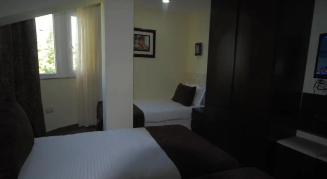 Трёхместный номер Standard Hotel Town House
