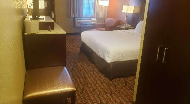 Номер Standard с балконом Best Western Plus Brookside Inn