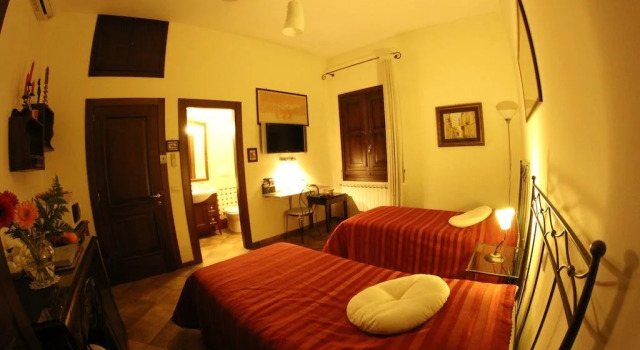 B&B Corte Barocca, Забронировать Отель Лечче Саленто, рядом с Museo Sigismondo Castromediano