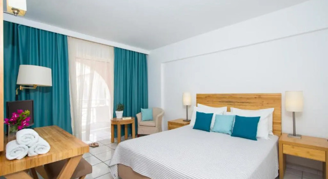 Семейный номер Standard с балконом Bitzaro Palace Hotel - All inclusive