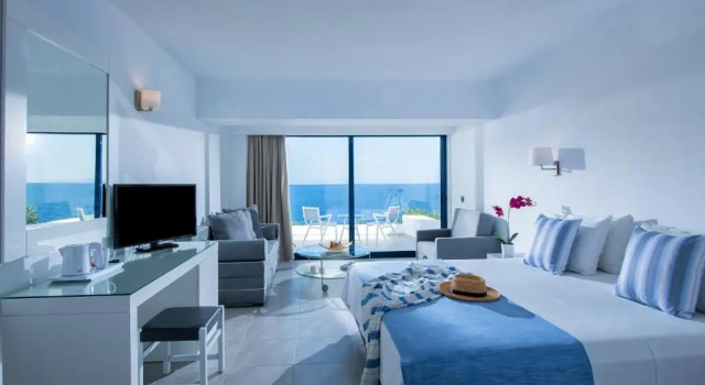 Полулюкс с видом на море Отель Peninsula Resort & Spa
