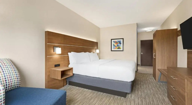 Номер Standard Holiday Inn Express Hotel and Suites Akron South-Airport Area by IHG