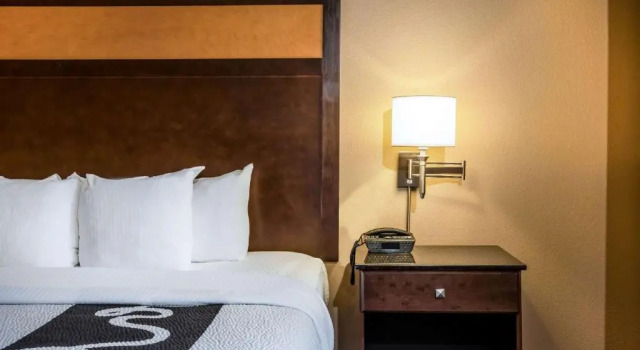 Четырёхместный номер Standard с видом на парк La Quinta by Wyndham Eugene