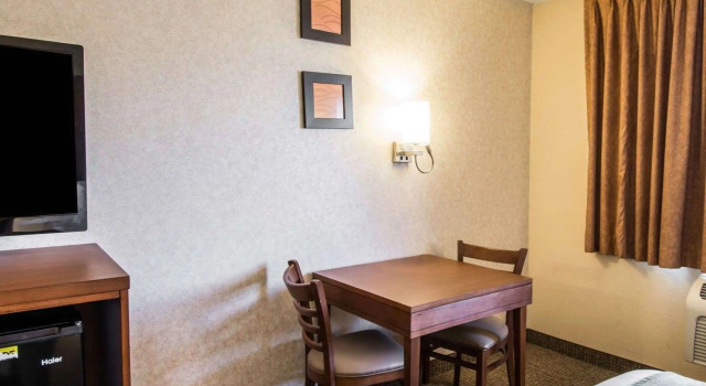 Четырёхместный номер Standard Quality Inn Lewiston