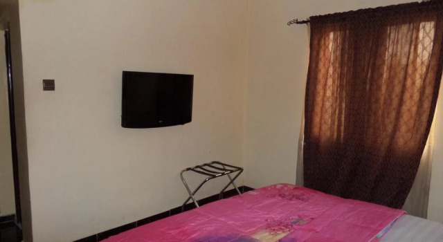 La'Don Hotels, Rezerwuj Hotel Hotele w Jabi z basenem, Basen