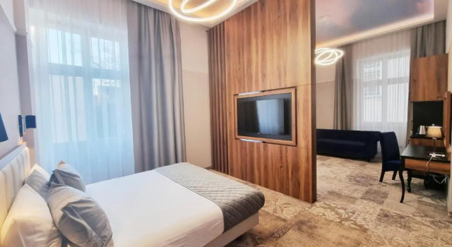 Полулюкс Sky Hotel Kraków
