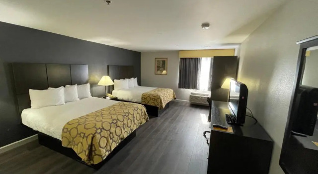 Четырёхместный номер Standard Baymont by Wyndham Branford/New Haven