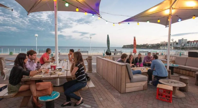 Апартаменты c 1 комнатой Right ON Bondi in Bondi Beach