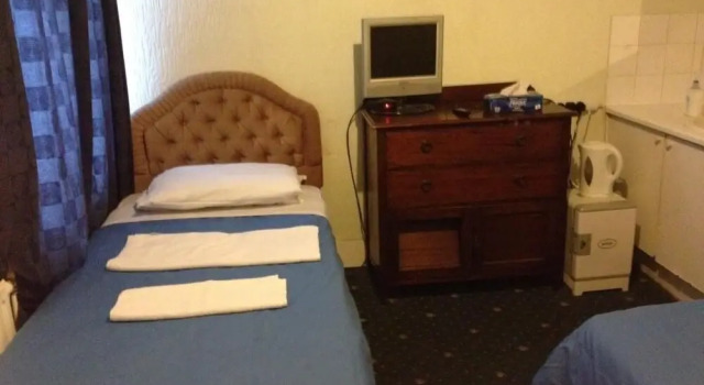 Lenton Lodge Guest House, Забронировать Гостевой дом Отели Исторического графства Суссекса с парковкой, Парковка