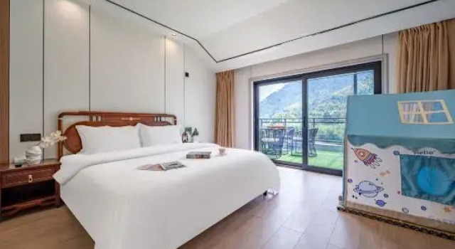 Тент Zhixiju Pillow Water Homestay