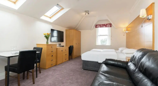 Студия Teddington Lodge