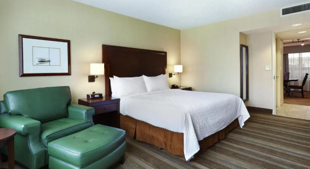 Люкс Presidential Embassy Suites Parsippany