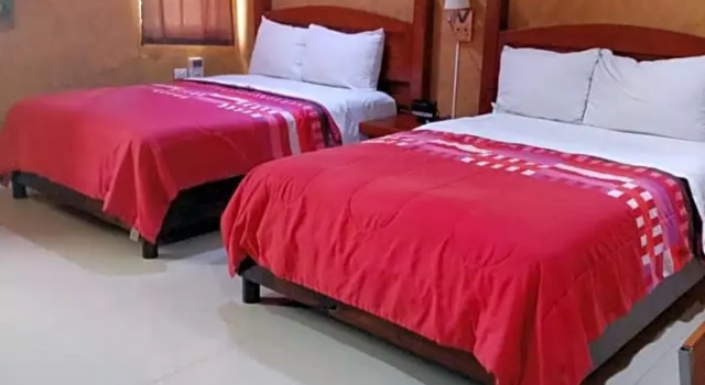 Полулюкс Deluxe Hotel La Casona Real