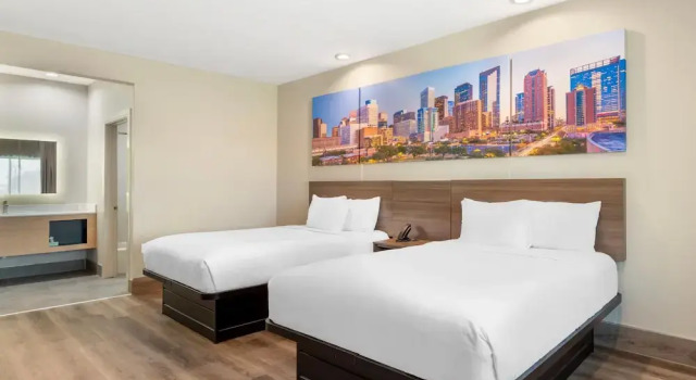 Standard cvadruplă cameră Clarion Pointe Spring - Houston North
