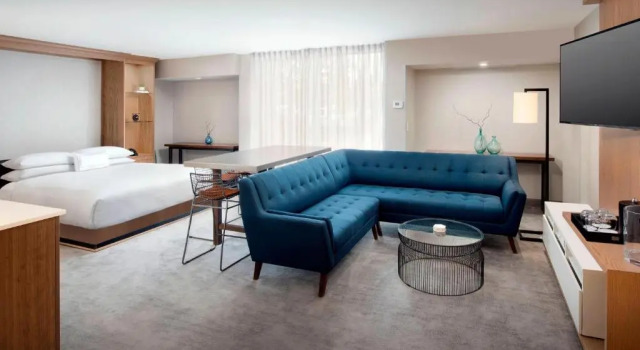 Двухместный люкс Цокольный этаж Delta Hotels by Marriott Seattle Everett