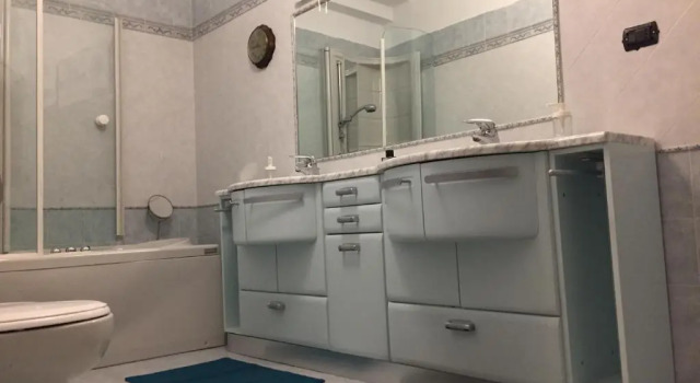 Huoneisto parvekkeella näkymä Villa 77
