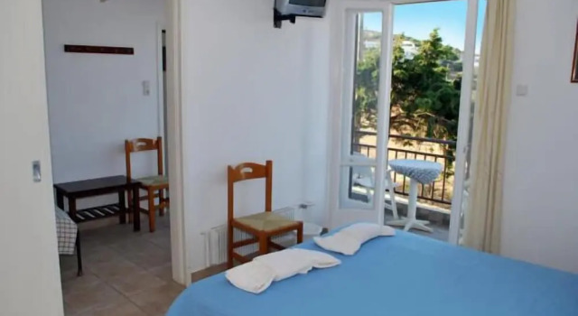 Трёхместный номер Standard Artemon Hotel