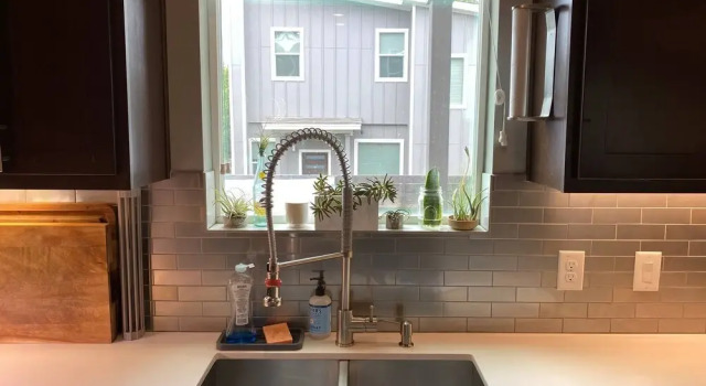 Коттедж с 2 комнатами Modern Home In North-central Austin