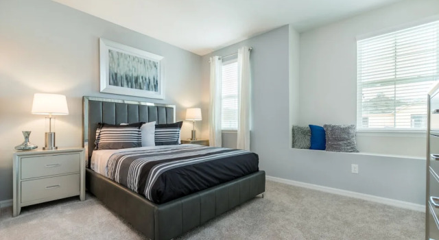 Beautiful 4 Bed With Pool & Spa