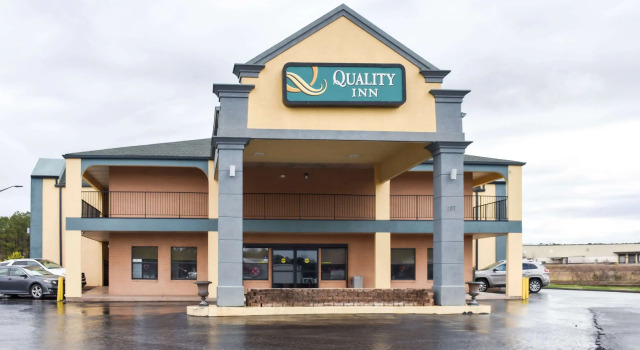 Quality Inn Adairsville, Boek Hotel Hotels in Georgia met parkeren, Parkeren