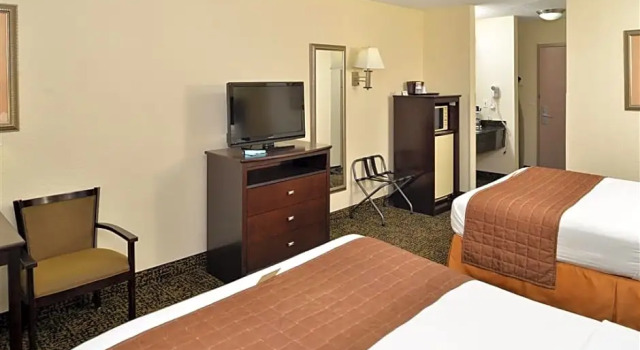 Шестиместный люкс Best Western Elyria