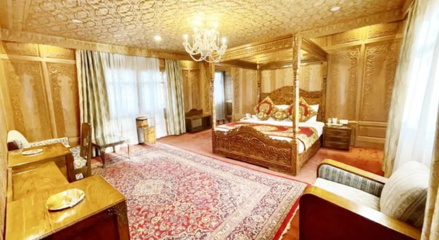 Люкс Mascot Houseboats