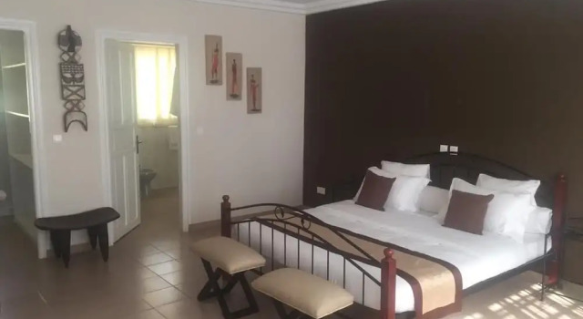 La Baie Des Orchidées, Boek Hotel Hotels in Abidjan met parkeren, Parkeren