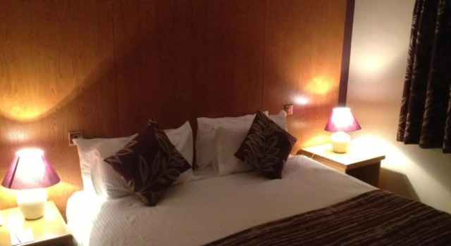 Номер Deluxe Royal Court Hotel