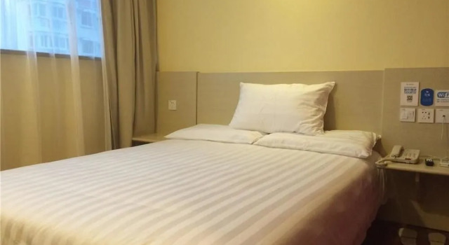 Hanting Express Mianyang Wuyi Square Branch
