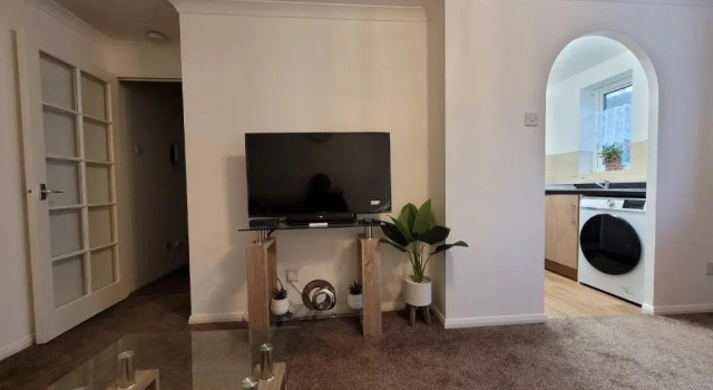 Апартаменты Tastefully Decorated 1 bed Flat Near Abbeywood