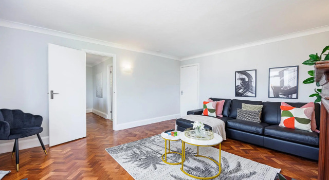 Convenient and Stylish 2-Bed Apartment in Croydon