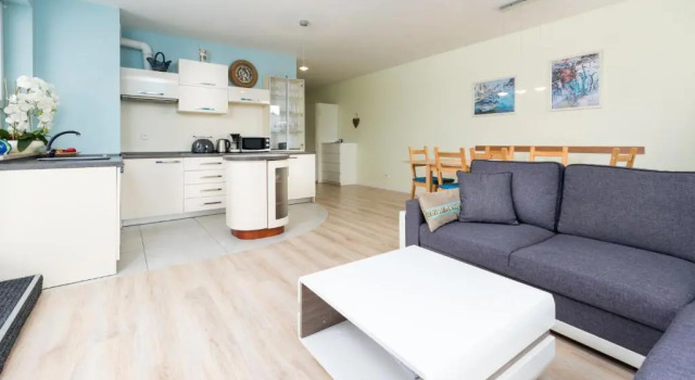 Apartamenty Apartinfo Villa Nord, Varaa Huoneisto Jastrzębia Góra 