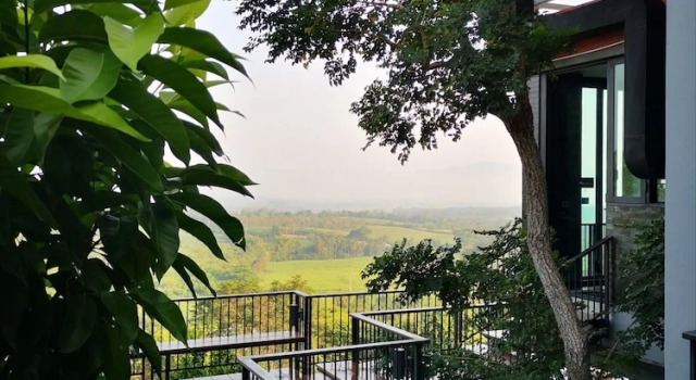 Люкс Luxury c 1 комнатой с балконом и с видом на окрестности Monte Vista Chalet Khaoyai